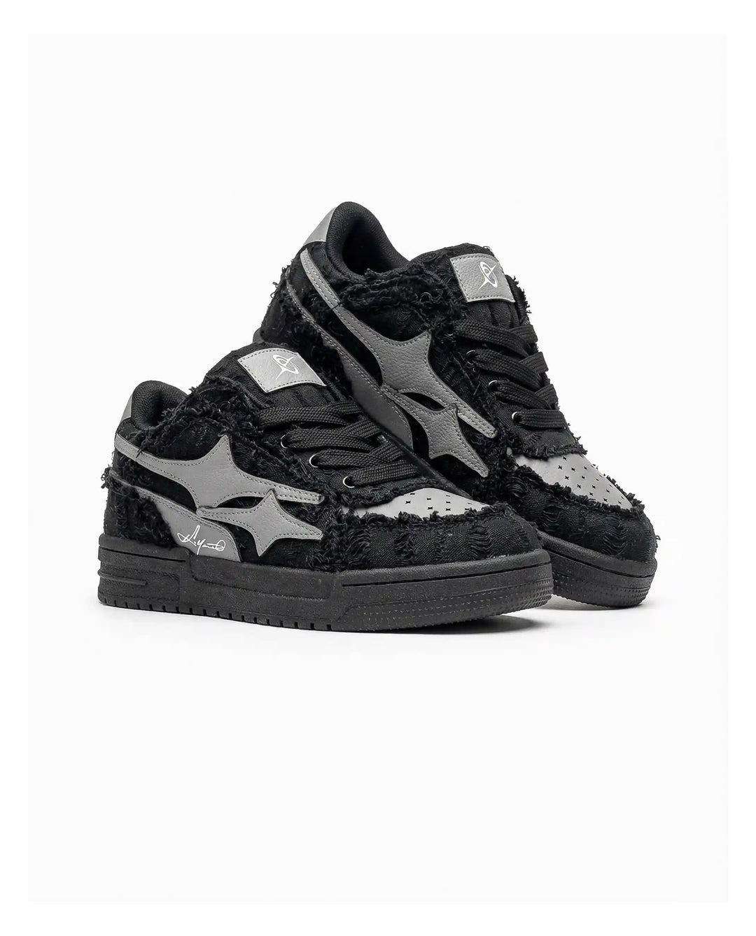 <tc>"BLACK AIRLINE" Shoes</tc>