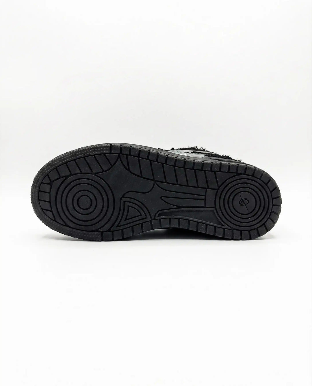 <tc>"BLACK AIRLINE" Shoes</tc>