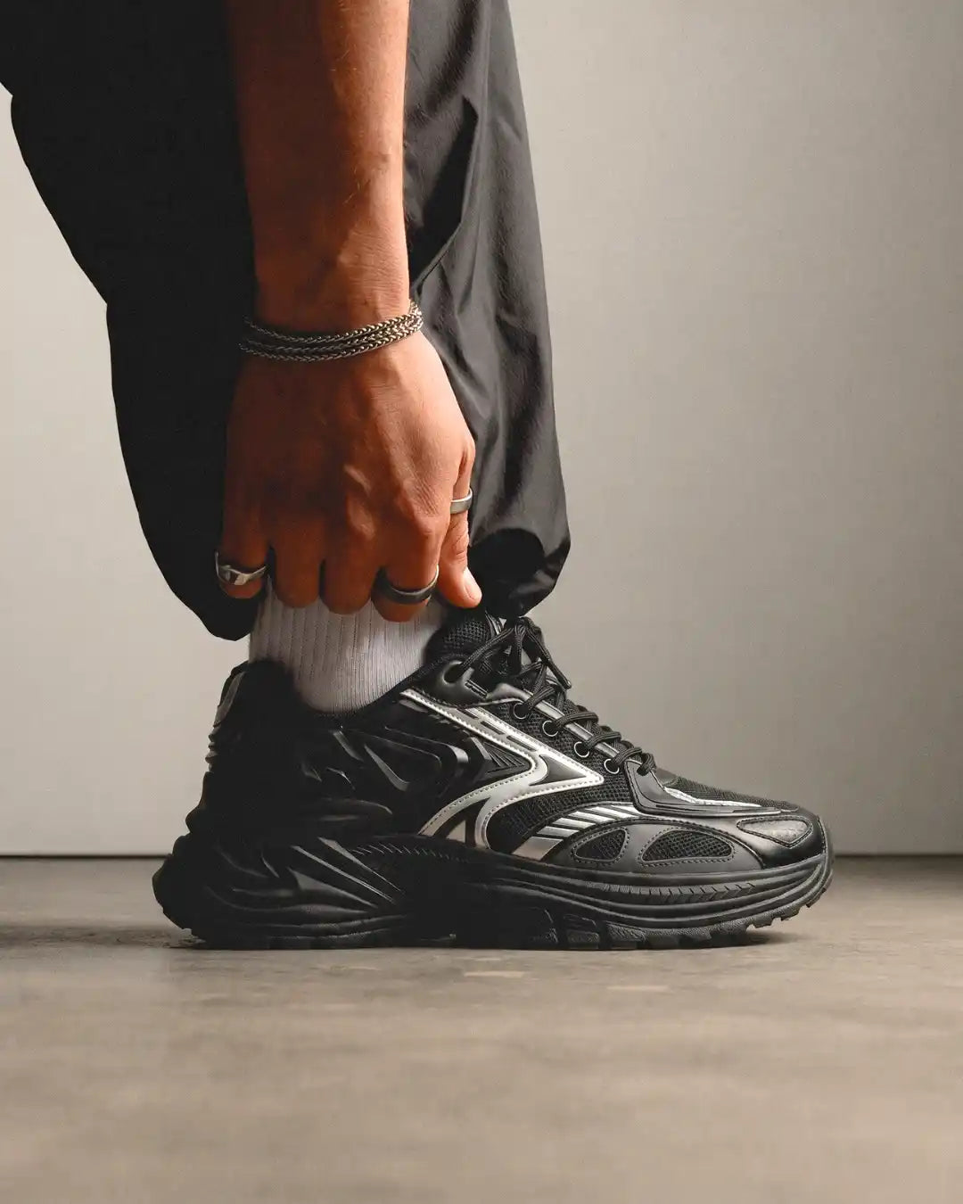 "VIPERS" Shadow Black Sneakers