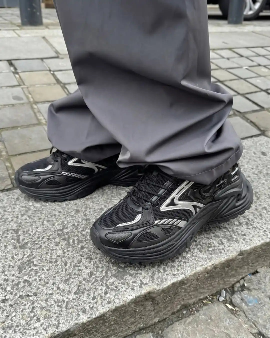 "VIPERS" Shadow Black Sneakers