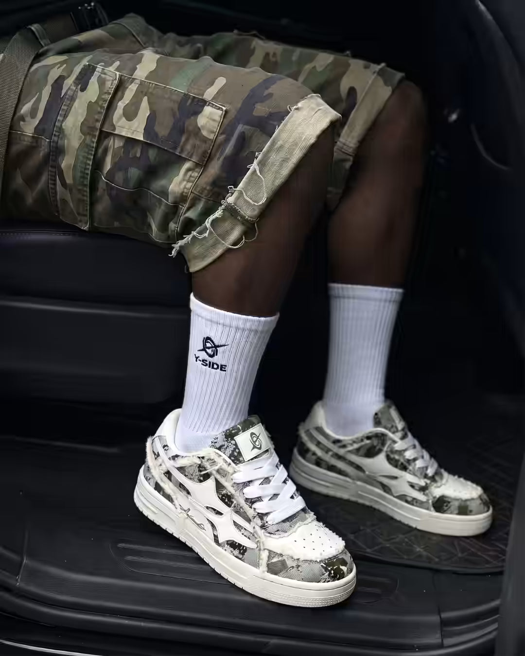 "AIRLINE" Dust Grey Trainers