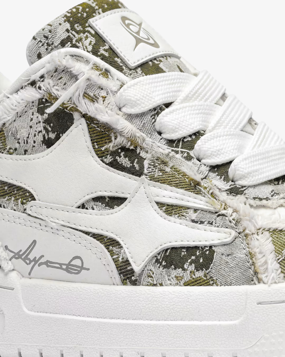 "AIRLINE" Dust Grey Trainers