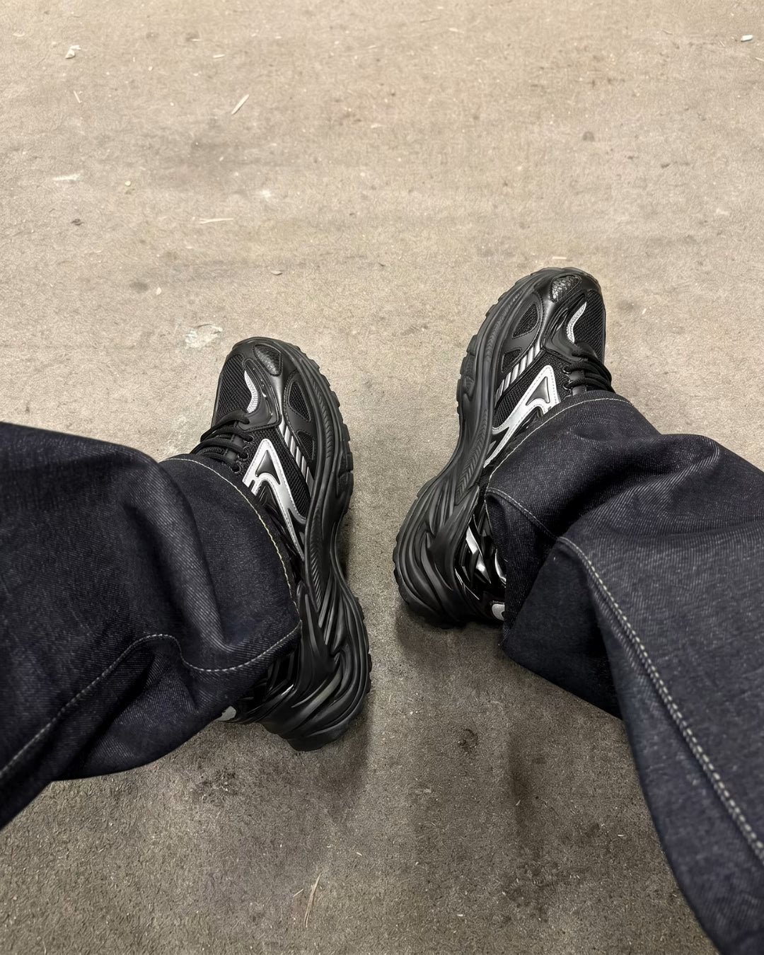 "VIPERS" Shadow Black Sneakers
