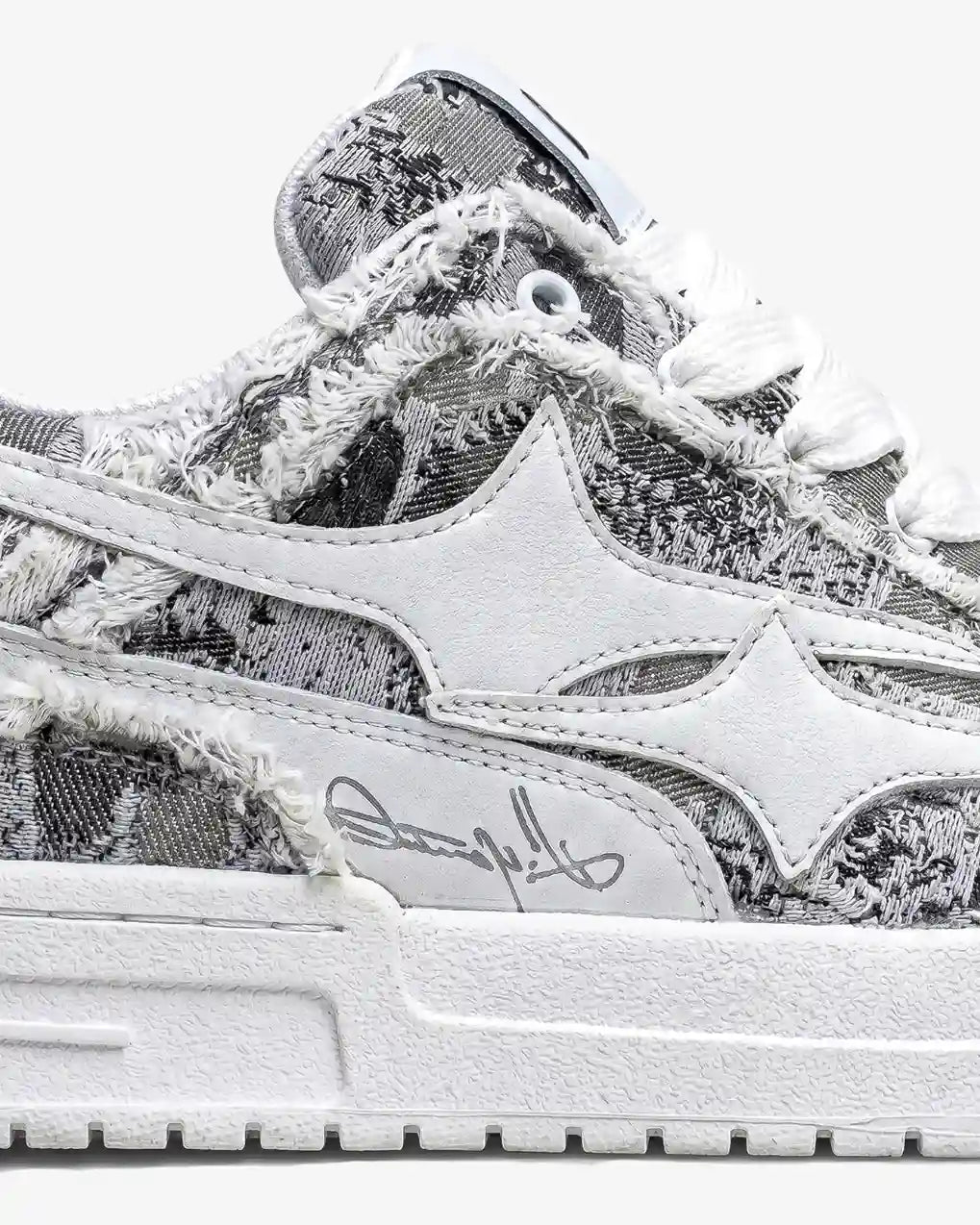 "AIRLINE" Dust Grey Trainers