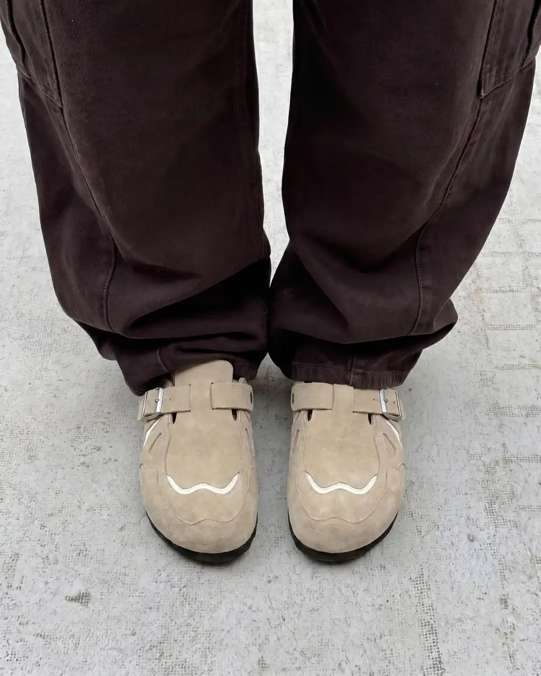 "SAYKO Beige" Clogs