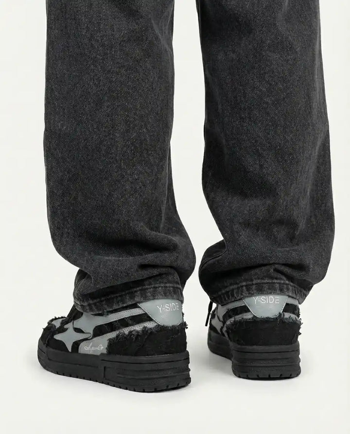 <tc>"BLACK AIRLINE" Shoes</tc>